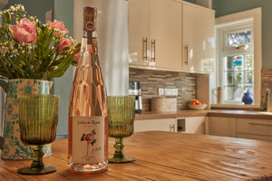 Kitchen- click for photo gallery